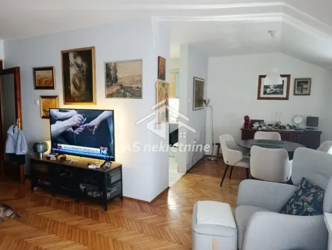 Izdavanje, četvorosoban stan, 108m², Savski Venac, Beograd - image 7