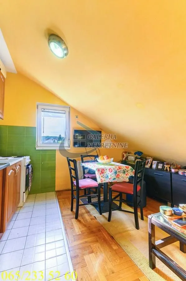 Prodaja, jednosoban stan, 31m², Kanarevo Brdo, Beograd
