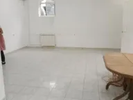 Rent, office space, 100m², Petlovo Brdo, Beograd - image 1