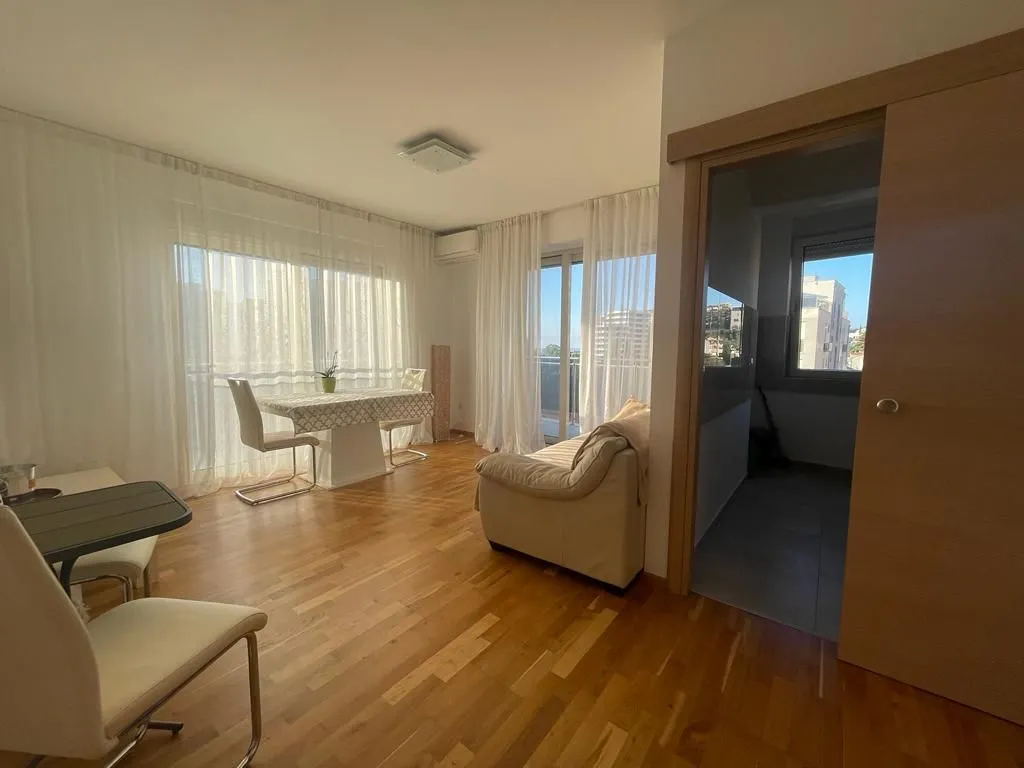 Sale, one bedroom apartment, 60m², Centar, Budva