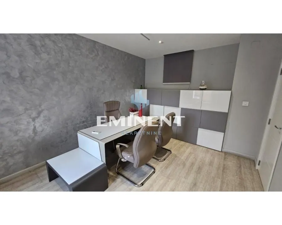 Sale, apartment, 118m², Đeram Pijaca, Beograd