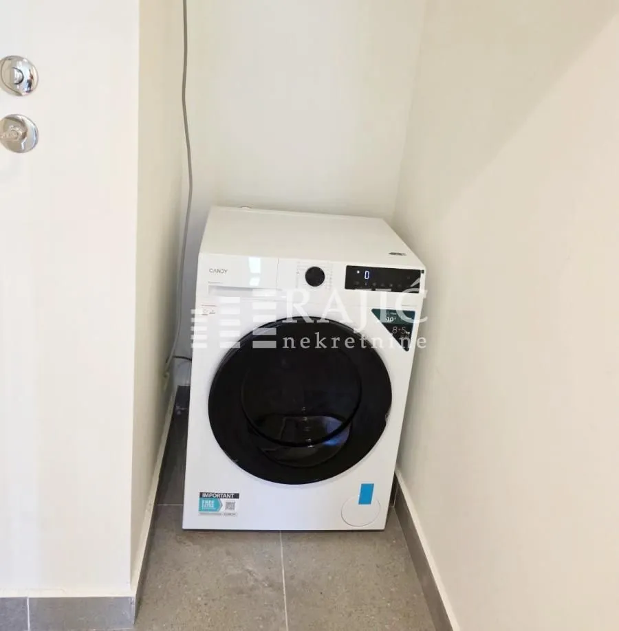 Rent, two bedroom apartment, 58m², Savski Venac, Beograd