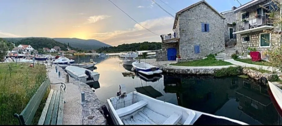 Sale, house, 107m², Gošići, Tivat