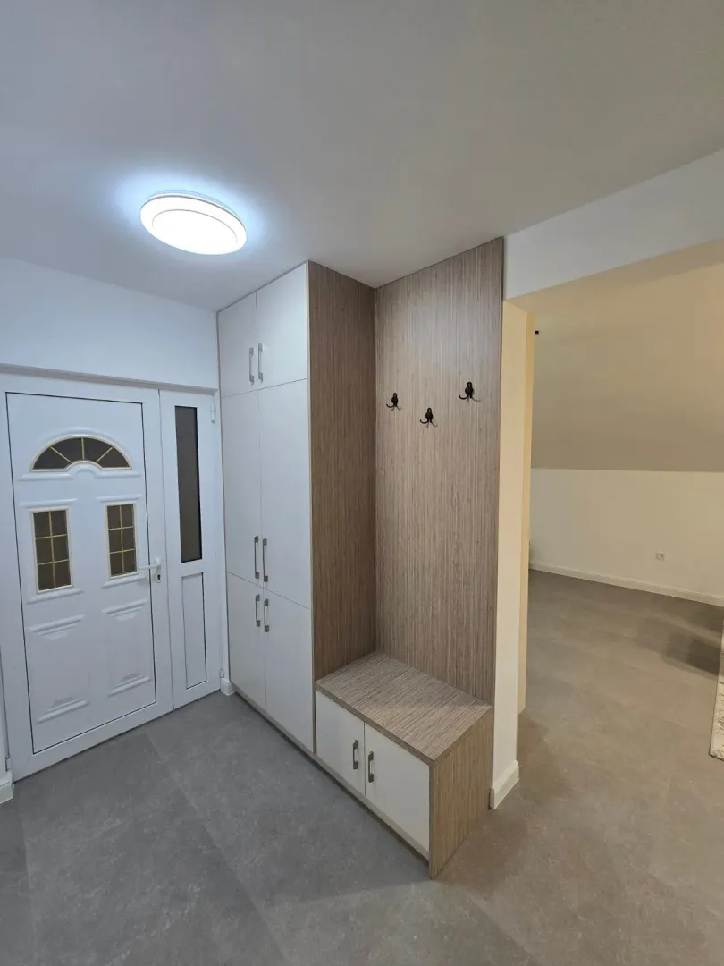 Izdavanje, dvosoban stan, 100m², Zabjelo, Podgorica