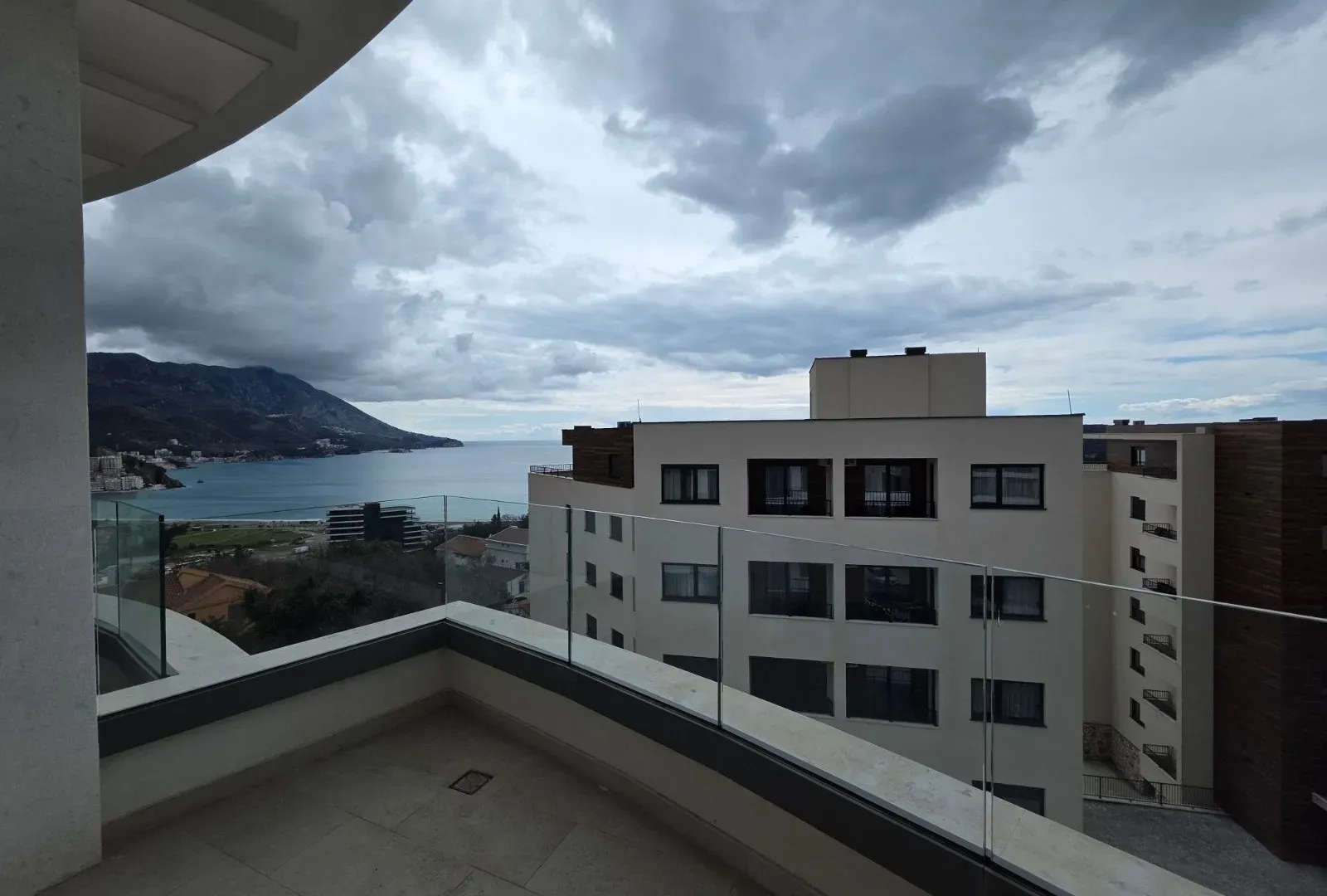 Sale, two bedroom apartment, 69m², Bečići, Budva