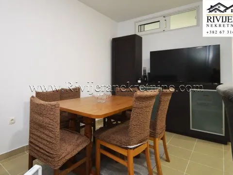 Sale, one bedroom apartment, 48m², Bečići, Budva - image 2