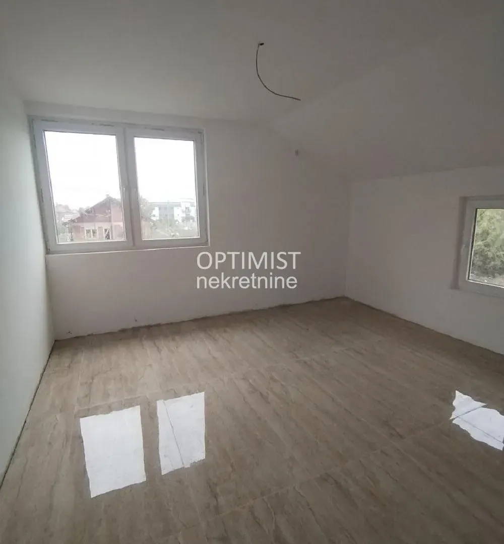 Sale, house, 270m², Surčin, Beograd