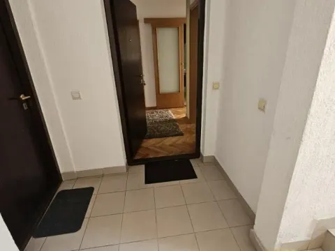 Izdavanje, jednosoban stan, 40m², Stari Grad, Beograd - image 12