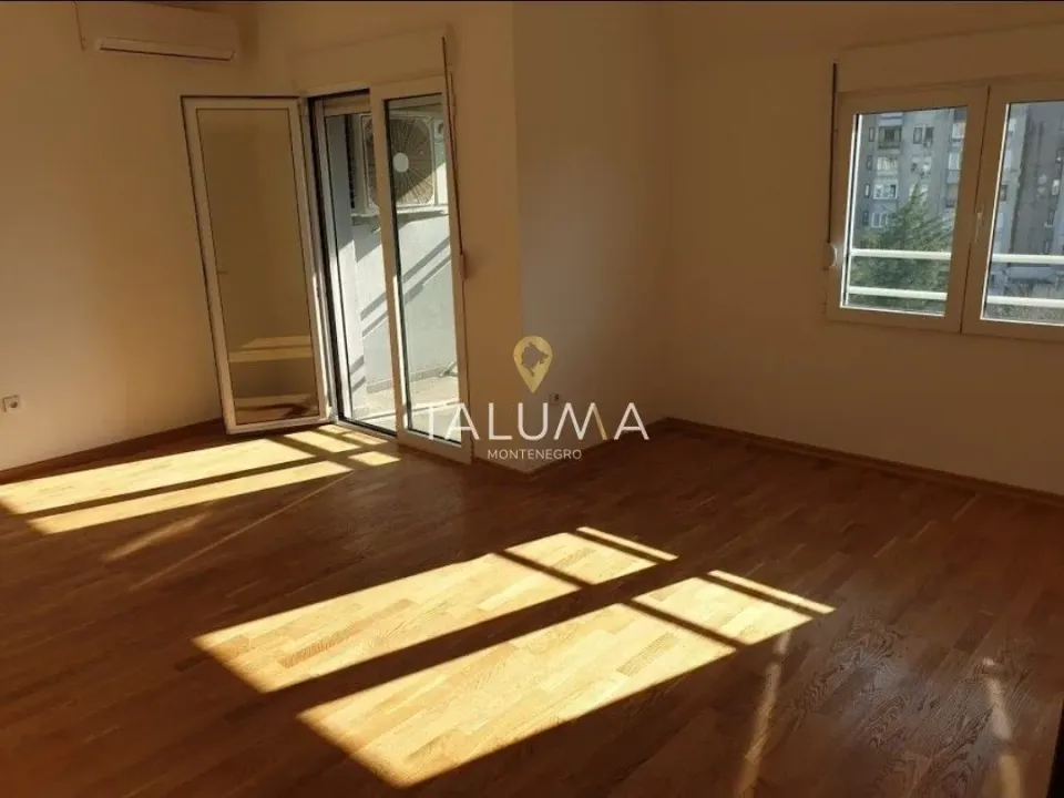 Rent, two bedroom apartment, 56m², Blok 9, Podgorica