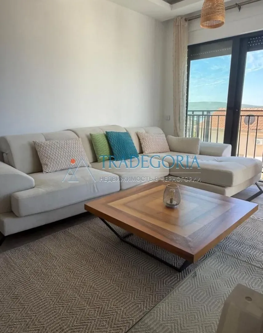 Prodaja, dvosoban stan, 70m², Tivat, Crna Gora
