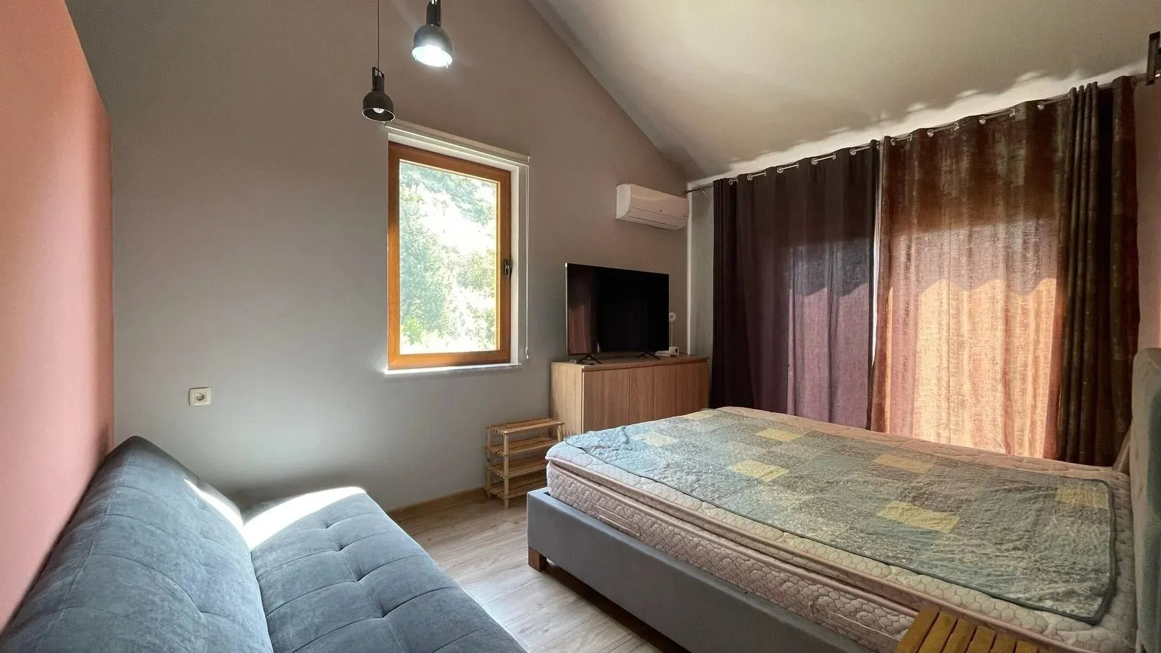 Prodaja, kuća, 250m², Maine, Budva