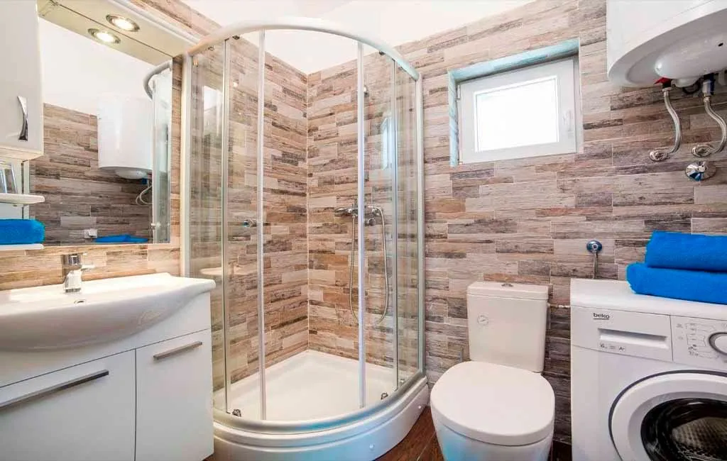 Rent, one bedroom apartment, 50m², Kavač, Kotor