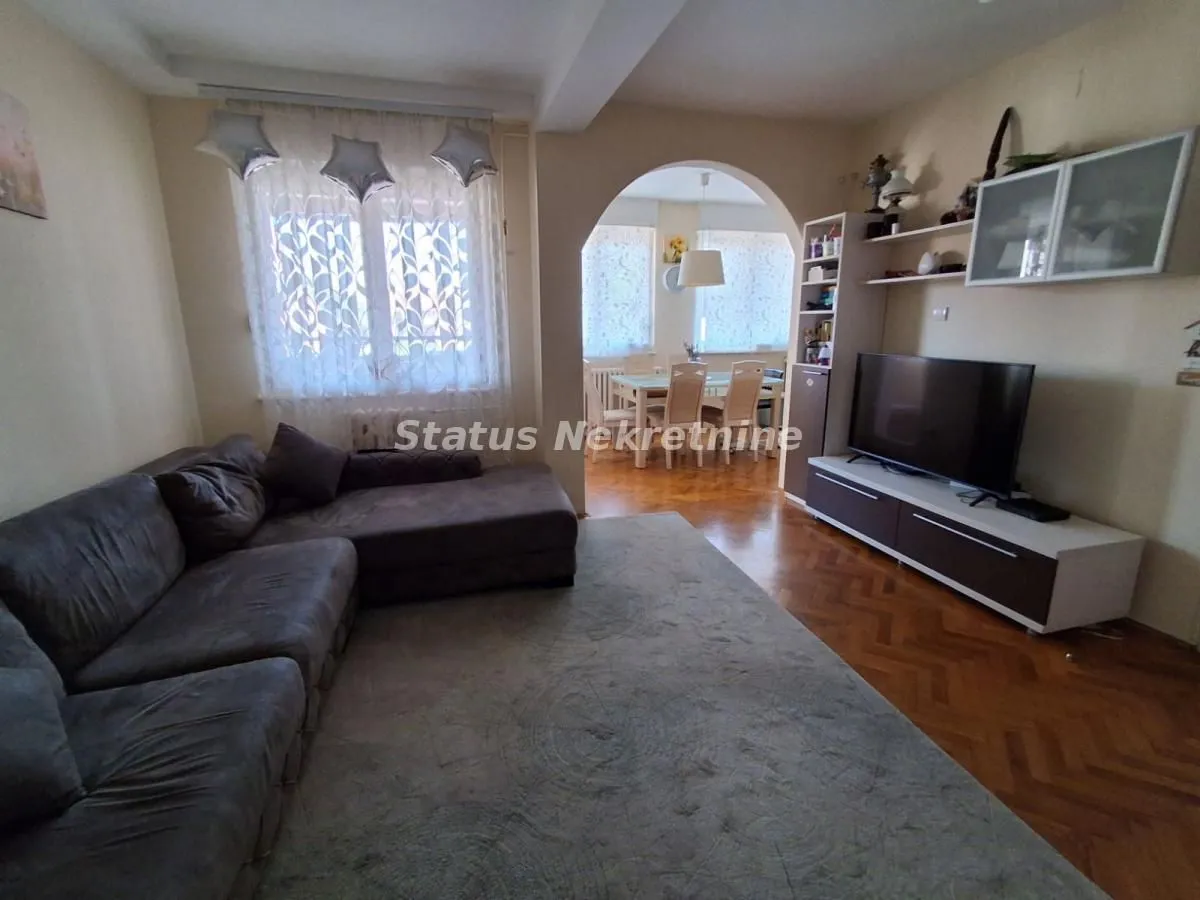Prodaja, četvorosoban stan, 85m², Grbavica, Novi Sad Sve Podlokacije