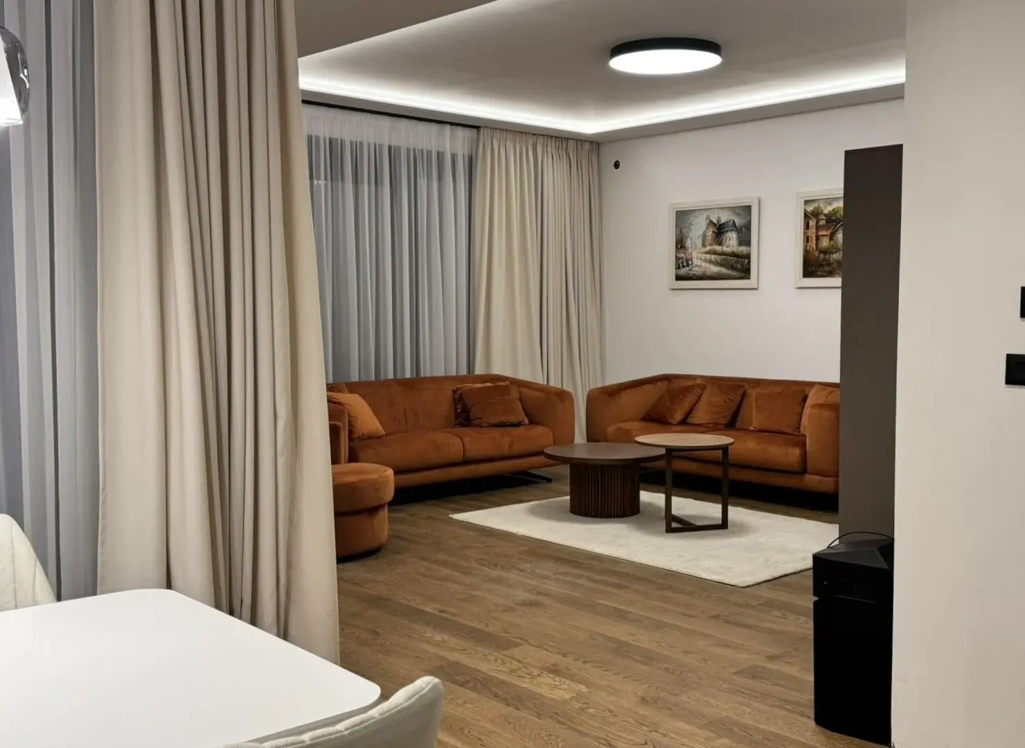 Izdavanje, kuća, 225m², Gornja Gorica, Podgorica