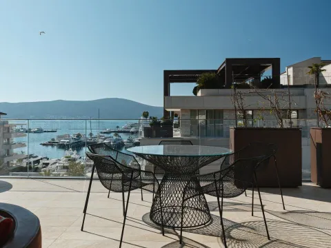 Prodaja, trosoban stan, 437m², Porto Montenegro, Tivat - image 20