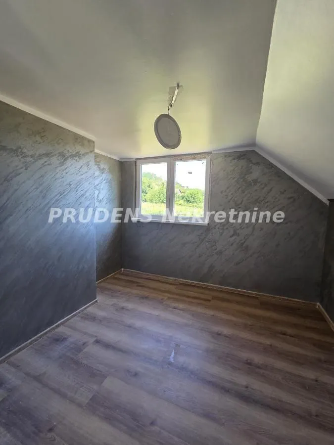 Sale, house, 210m², Surčin, Beograd