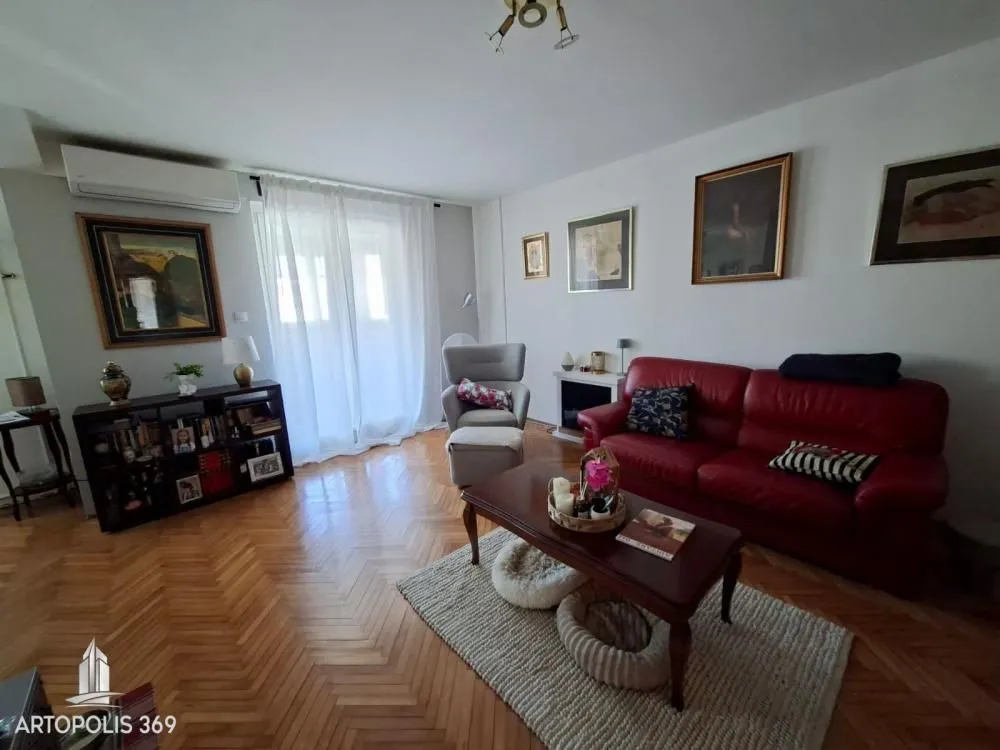 Sale, four bedroom apartment, 115m², Savski Venac, Beograd