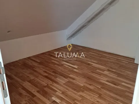 Prodaja, dvosoban stan, 61m², Centar, Cetinje - image 6