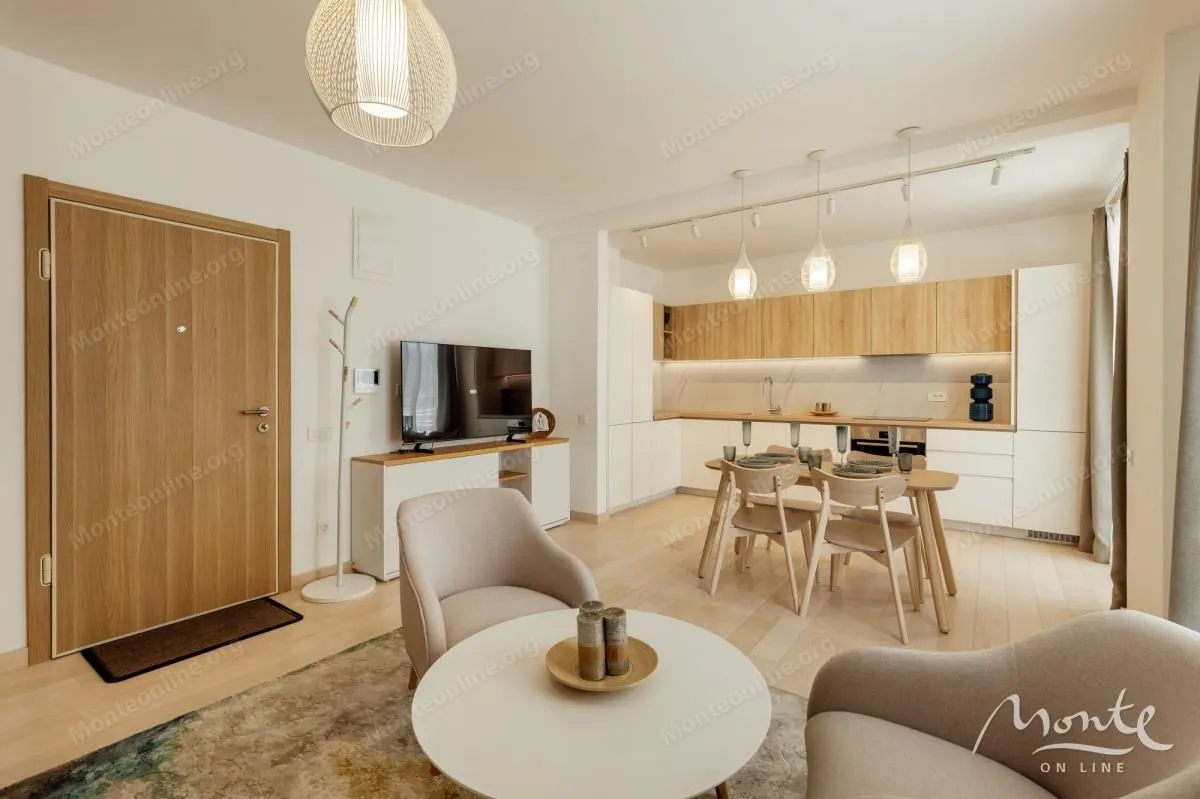 Prodaja, jednosoban stan, 65m², Herceg Novi, Crna Gora