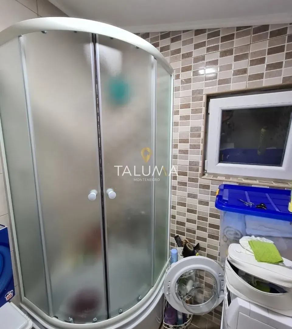 Rent, studio apartment, 20m², Tološi, Podgorica