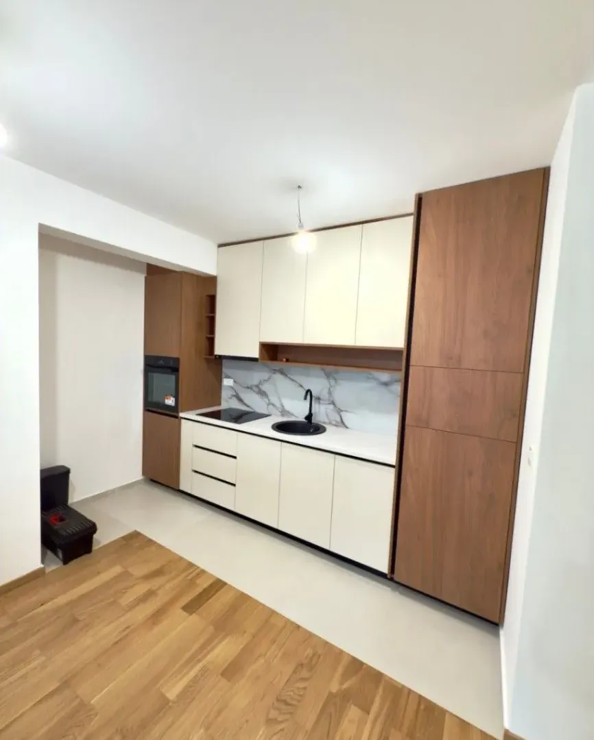 Izdavanje, jednosoban stan, 48m², City Kvart, Podgorica