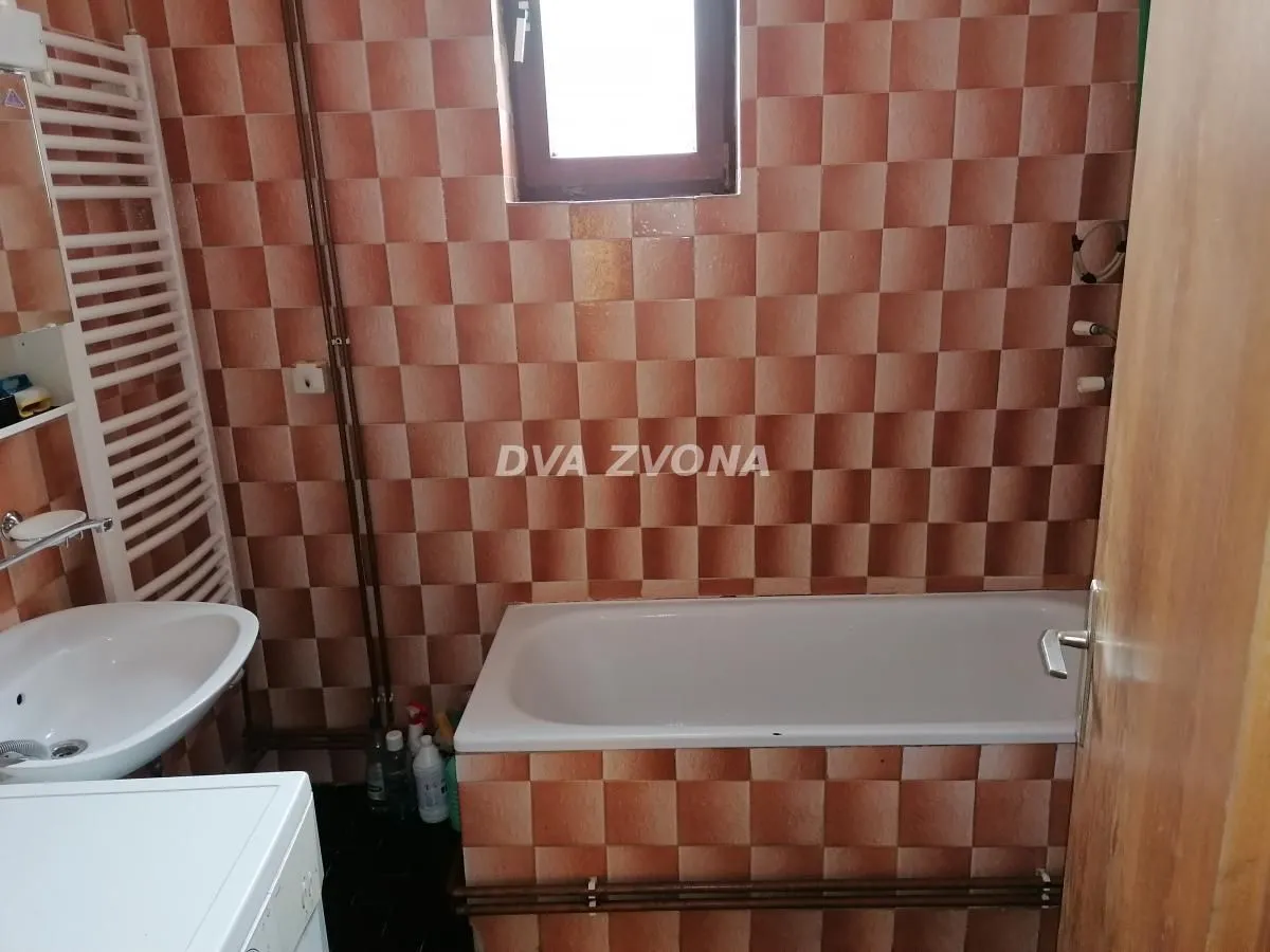 Prodaja, kuća, 216m², Novi Slankamen, Inđija
