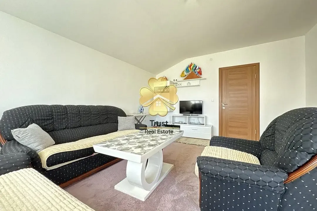 Izdavanje, kuća, 100m², Zabjelo, Podgorica