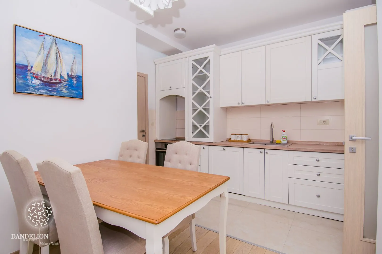 Izdavanje, jednosoban stan, 50m², City Kvart, Podgorica