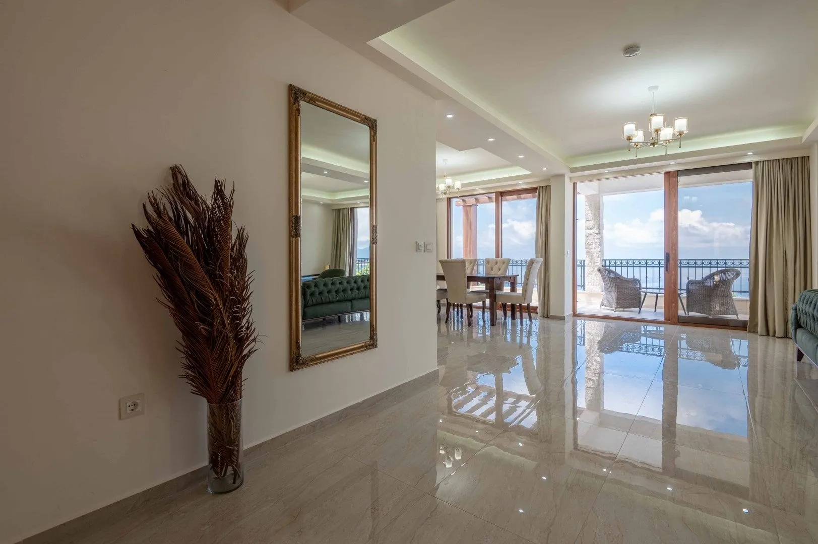 Sale, house, 335m², Blizikuće, Budva