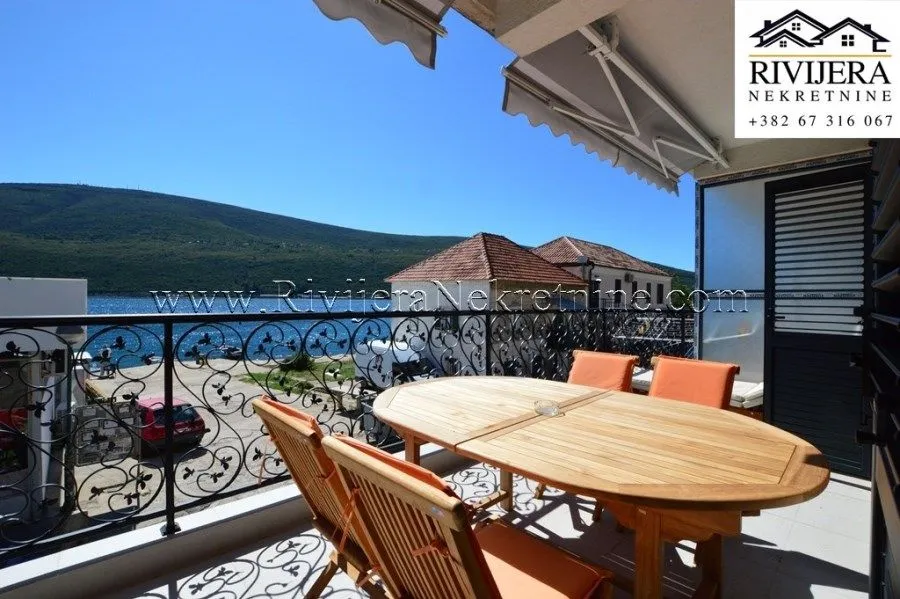 Prodaja, dvosoban stan, 72m², Đenovići, Herceg Novi