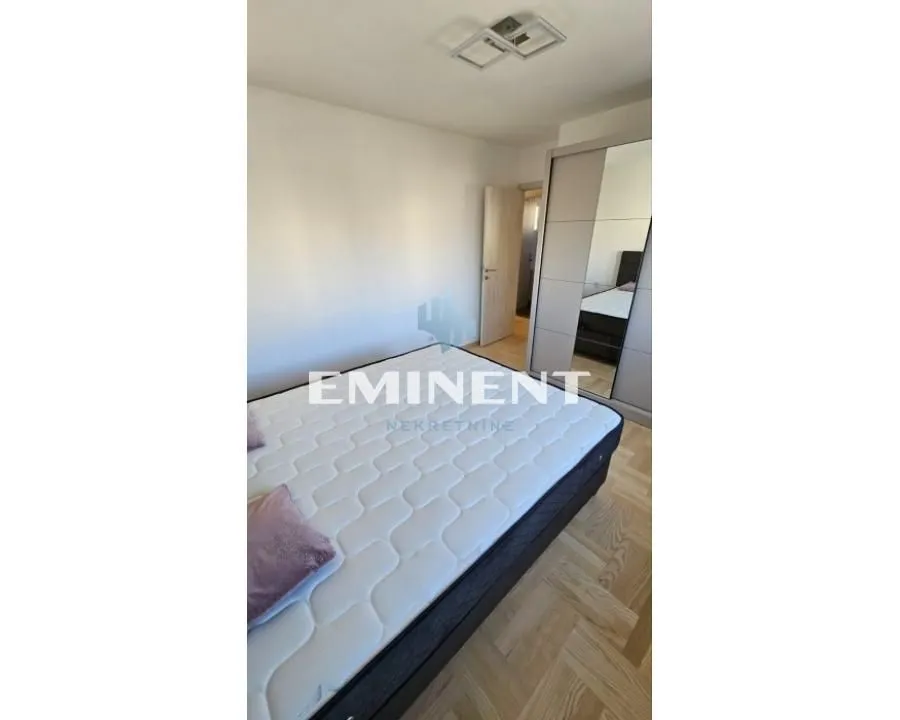 Rent, three bedroom apartment, 69m², Novi Beograd Sve Podlokacije, Beograd