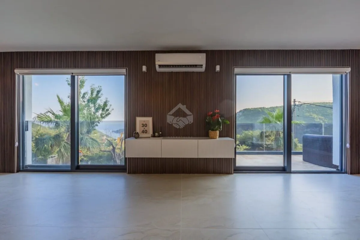 Rent, house, 300m², Budva, Crna Gora