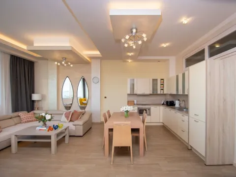 Izdavanje, dvosoban stan, 109m², Budva, Crna Gora - image 20