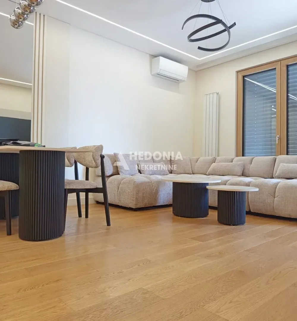 Sale, two bedroom apartment, 58m², Kalenić Pijaca, Vračar Sve Podlokacije