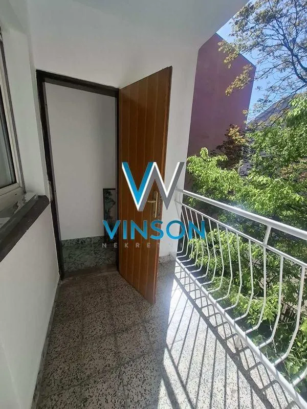 Izdavanje, dvosoban stan, 46m², Centar, Novi Sad