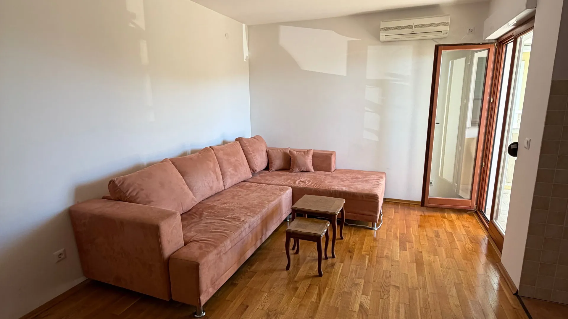 Prodaja, jednosoban stan, 48m², Petrovac, Budva