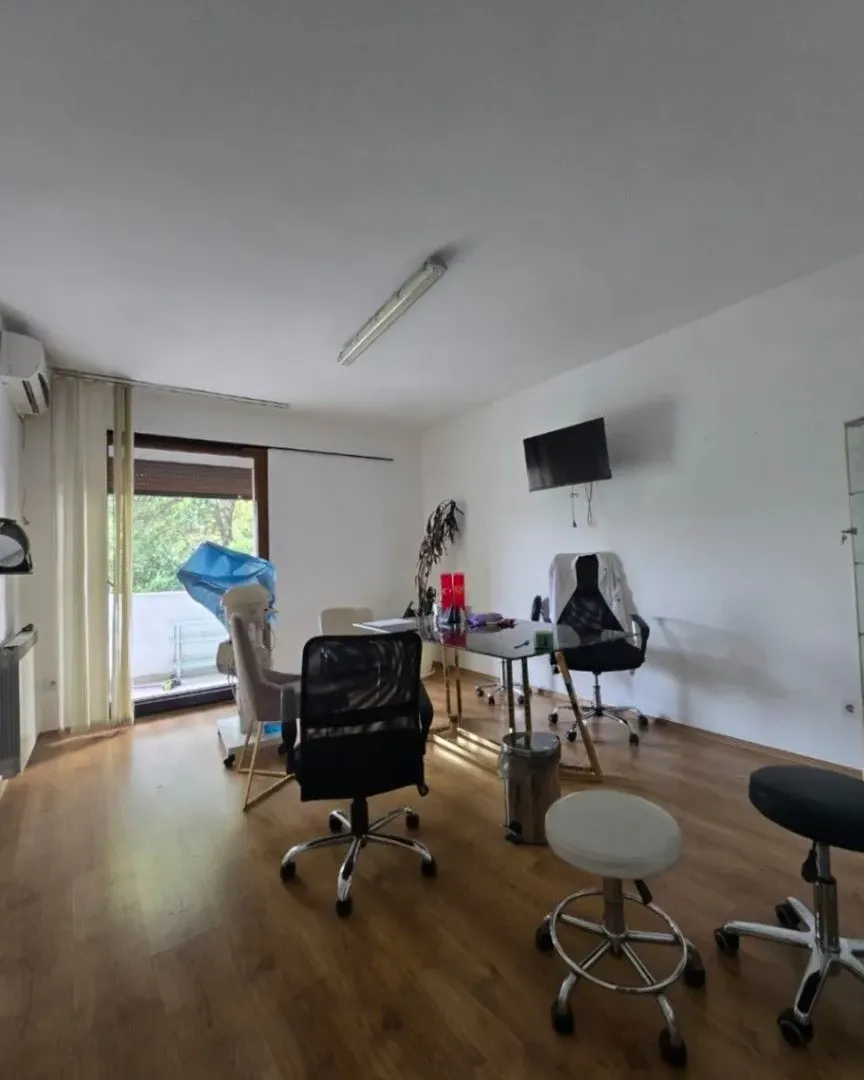 Rent, office space, 90m², Preko Morače, Podgorica