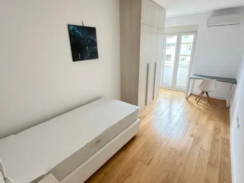 Izdavanje, dvosoban stan, 76m², Central Point, Podgorica - image 9