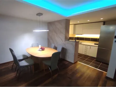 Izdavanje, jednosoban stan, 58m², Centar, Niš - image 13