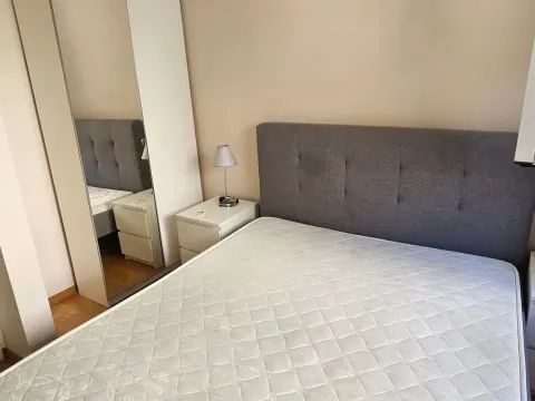 Izdavanje, dvosoban stan, 70m², Škaljari, Kotor - image 6