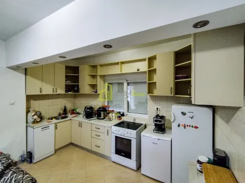 Sale, house, 220m², Masline, Podgorica - image 9