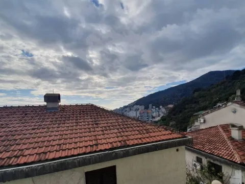 Sale, two bedroom apartment, 70m², Dubovica, Budva - image 9