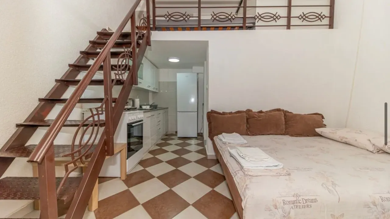 Izdavanje, jednosoban stan, 28m², Sutomore, Bar