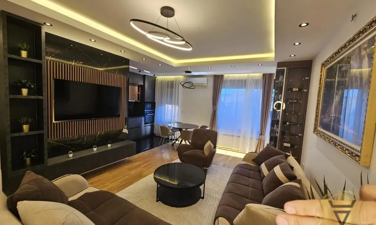 Izdavanje, trosoban stan, 74m², Lekino Brdo, Voždovac Sve Podlokacije