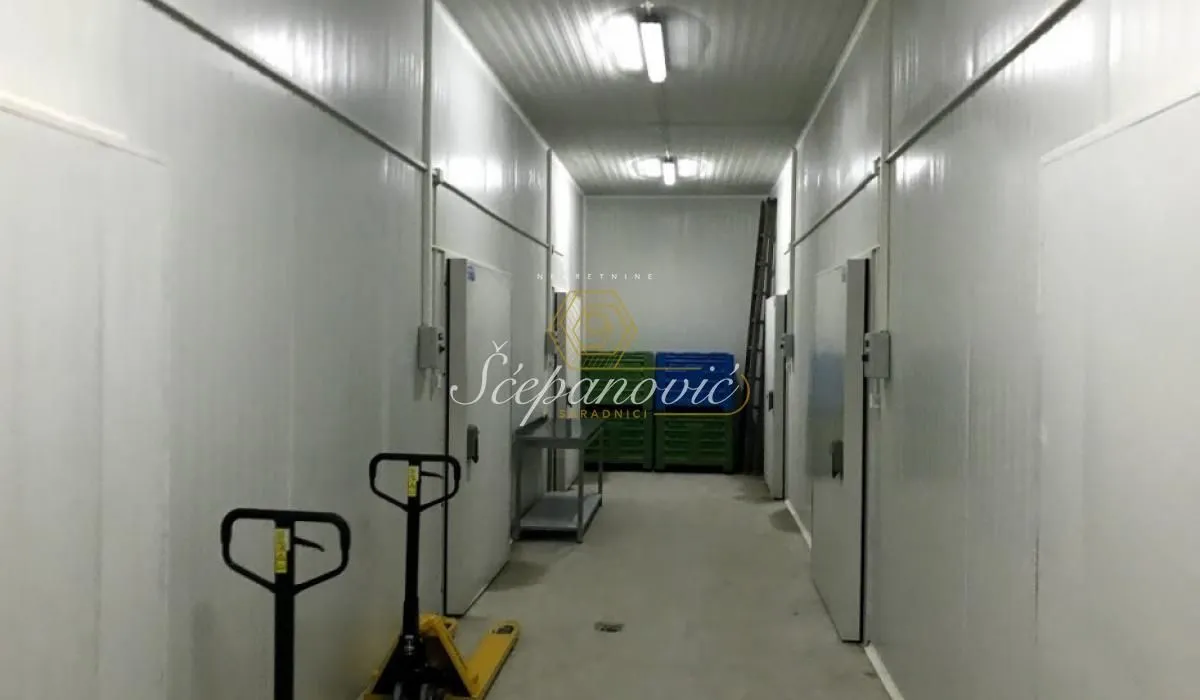 Sale, office space, 306m², Bečej, Novi Sad
