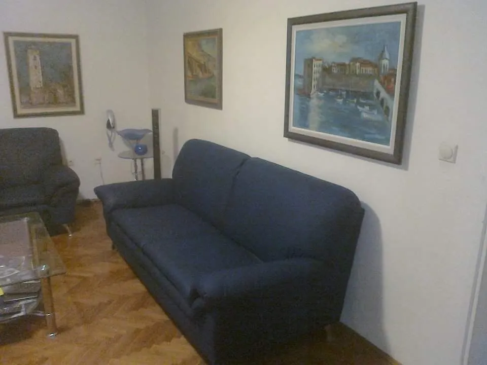 Prodaja, kuća, 300m², Podgorica, Crna Gora