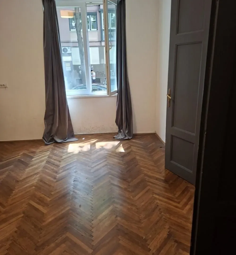 Izdavanje, trosoban stan, 72m², Slavija, Vračar Sve Podlokacije