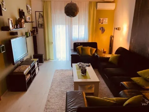 Prodaja, dvosoban stan, 70m², Stari Aerodrom, Podgorica - image 10