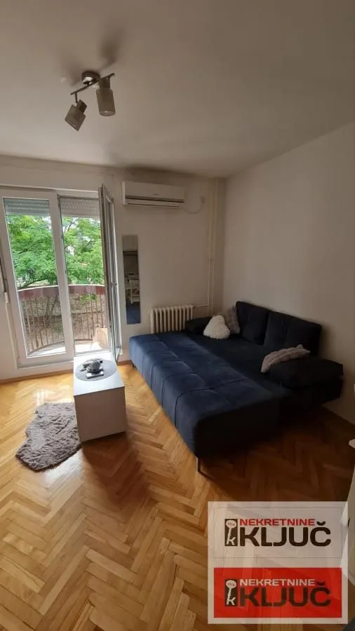 Rent, studio apartment, 27m², Grbavica, Novi Sad Sve Podlokacije