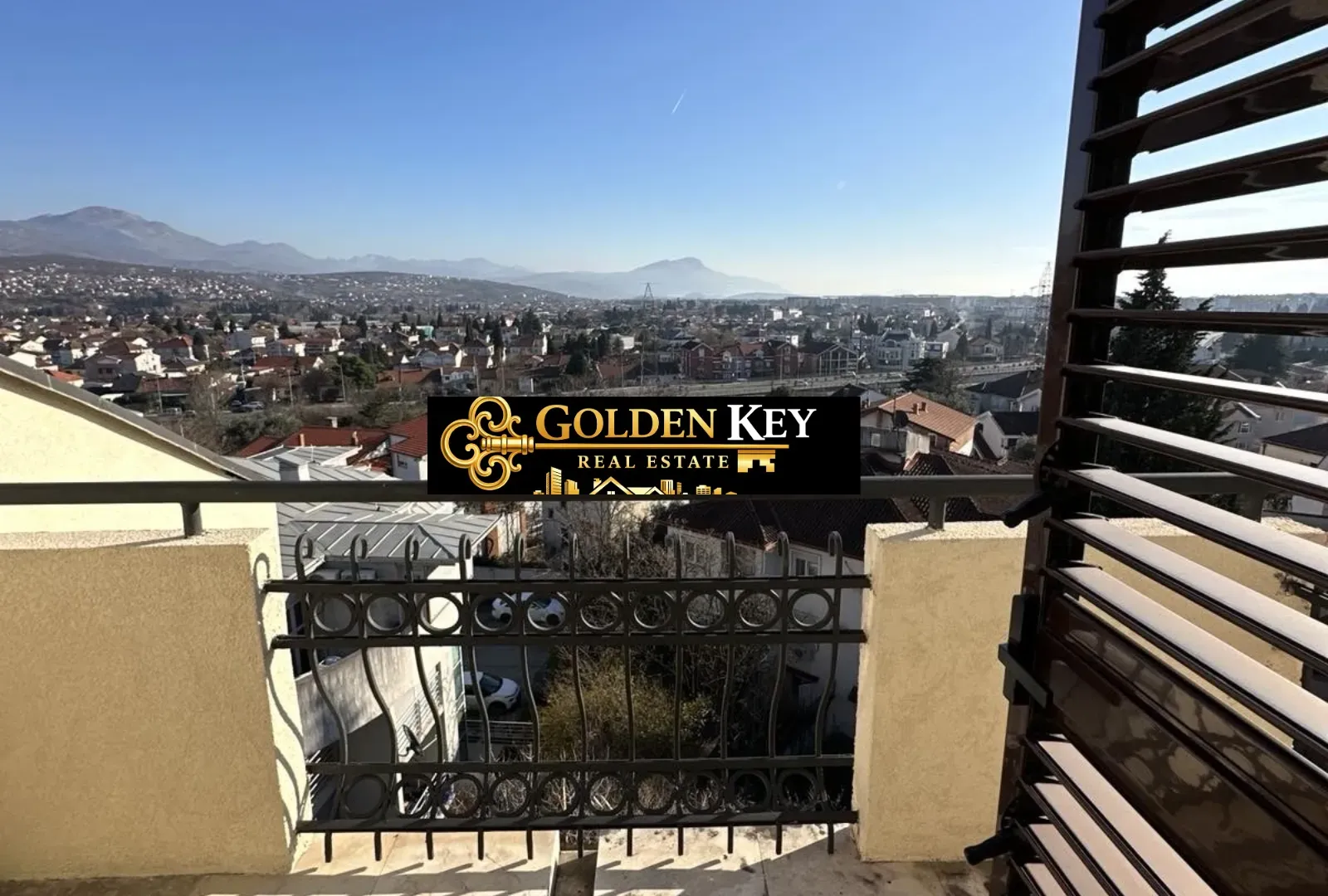 Prodaja, kuća, 380m², Gorica C, Podgorica